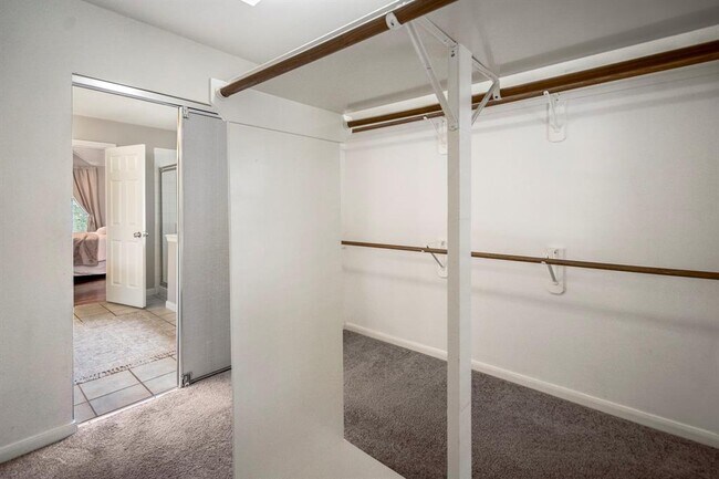 Building Photo - 16407 Bogan Flats Ct