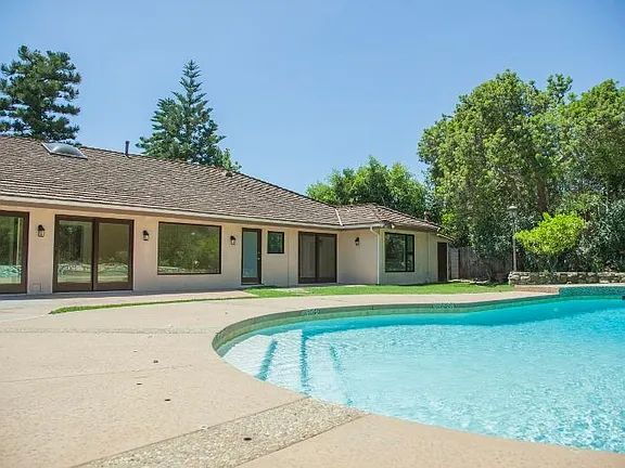 Building Photo - NO MIN CREDIT SCORE REQUIRED, BK OKAY, PAST EVICTION OKAY!, BACKGROUND FRIENDLY. Apply at "The Re...