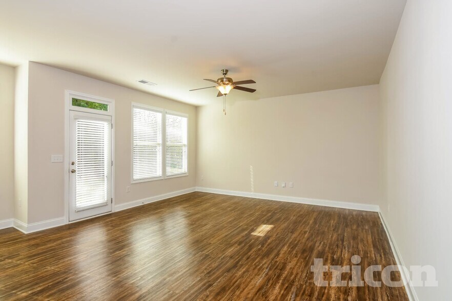 Building Photo - 175 Ireland Ln