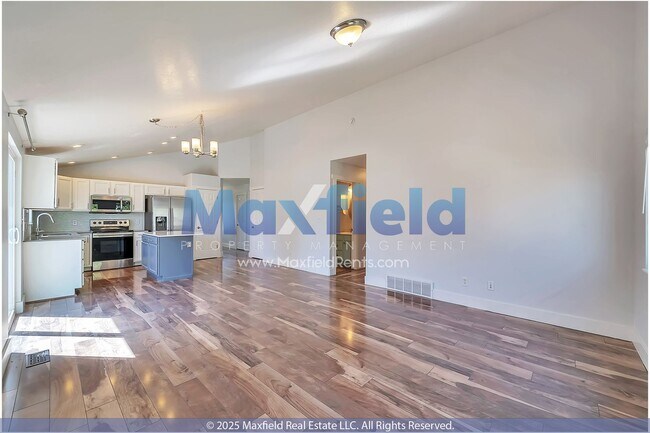 Building Photo - Saratoga Springs - Harvest Hills - 5 Bedro...