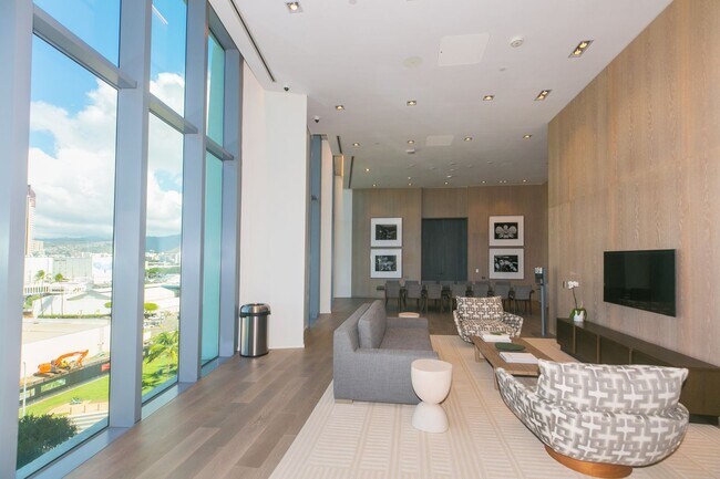 Building Photo - KOULA 2b2b1pkg Ready to Move In!