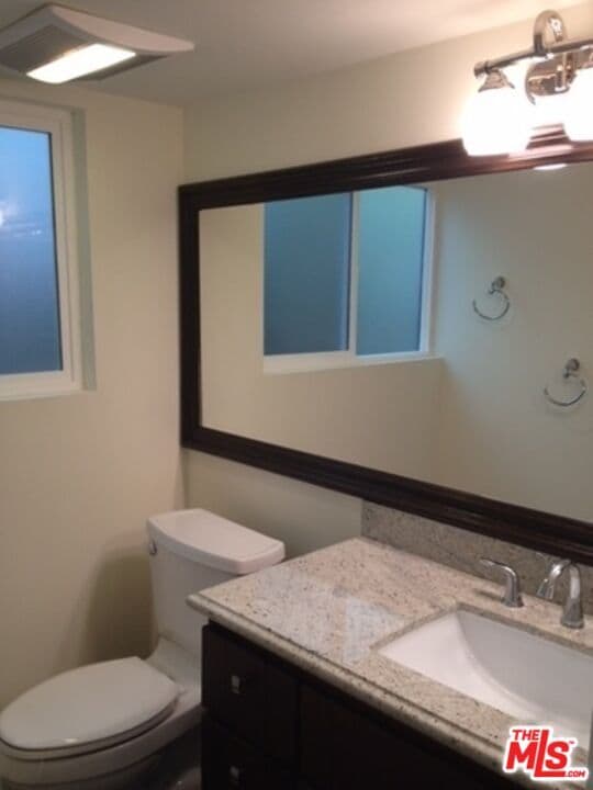 Building Photo - 17230 Avenida de la Herradura