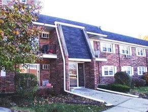 Building Photo - 2343 Ogden Ave