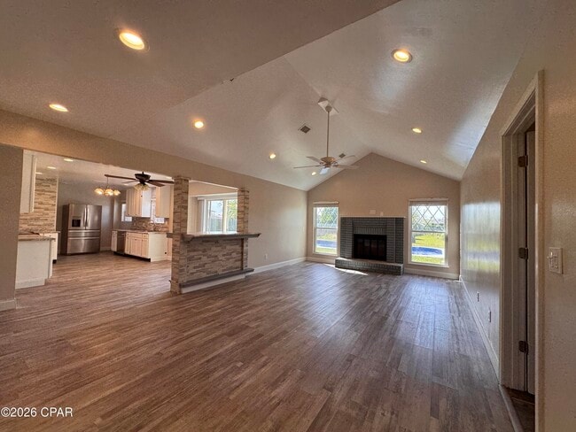 Building Photo - 607 Plantation Ct