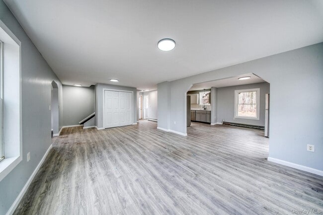 Building Photo - 22 Academy Ave