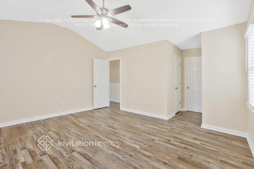 Building Photo - 251 Warrenton Dr
