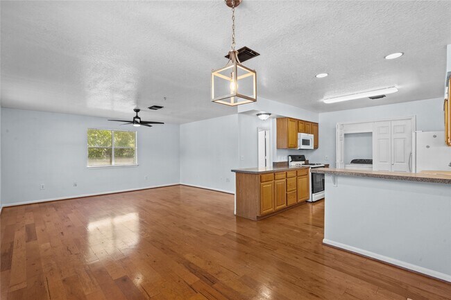 Building Photo - 336 Reppert St