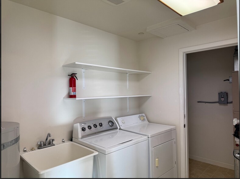 Full-size washer, dryer, and sink - 22505 6th Ave S