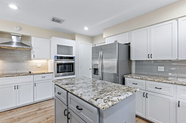 Building Photo - 10735 Kitty Brook Dr