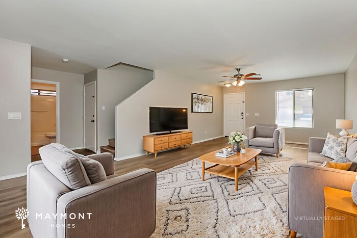 Building Photo - 2328 E Meadow Chase Dr