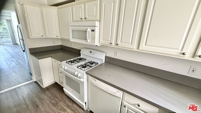 Building Photo - 11065 W Olympic Blvd