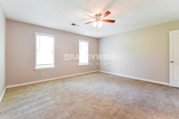 Building Photo - 5649 Longbow Dr