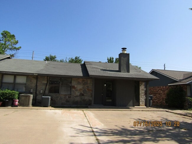 Primary Photo - Turtle Creek Townhouse! MacArthur School D...