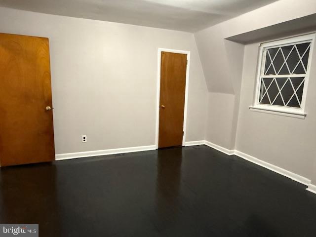 Building Photo - 9304 Lansford St