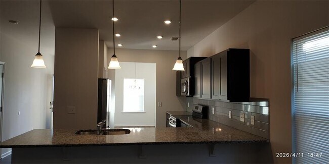 Building Photo - 132 Marion Dr