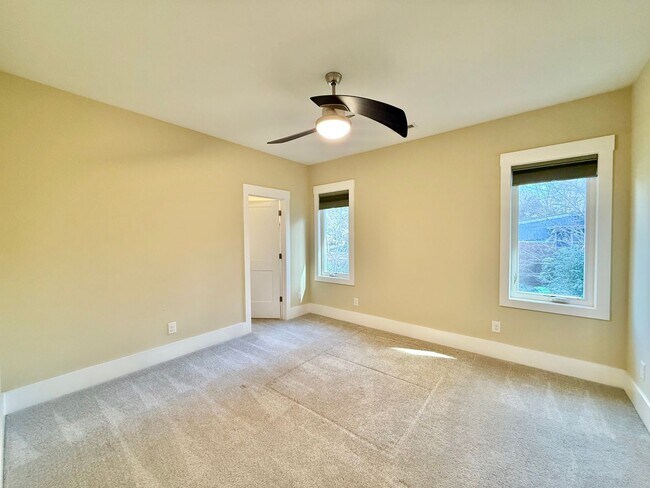 Building Photo - Modern 4BD, 3.5BA Raleigh Home on a Corner Lot with a 2-Car Attached Garage & Private Backyard in...