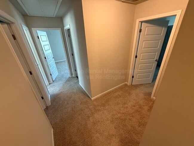 Building Photo - 112 Hunts Ml Cir