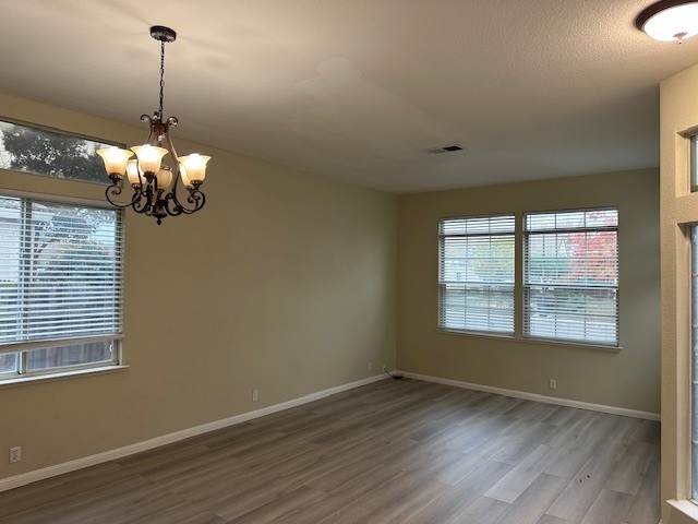 Building Photo - North Stockton 4 Bedroom 2 Bath Home