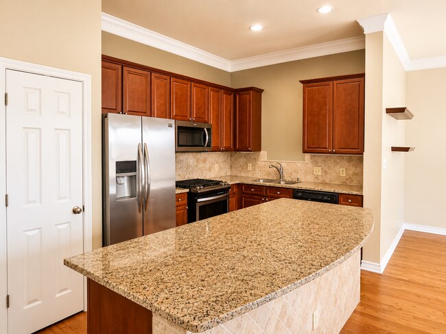 Building Photo - 6052 Portrush Dr