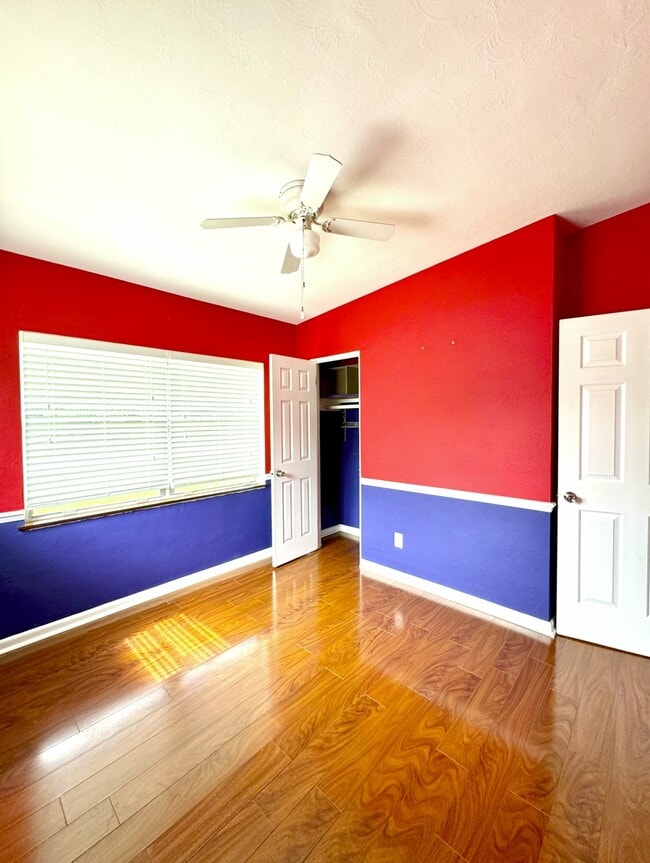 Building Photo - 1515 Sawyerwood Ave