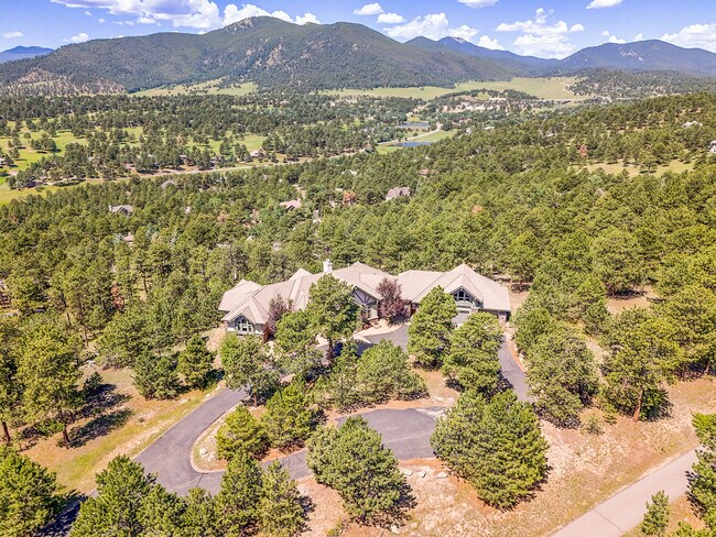 Building Photo - 30296 Snowbird Ln