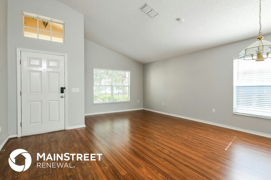 Building Photo - 1170 Creekview Ct