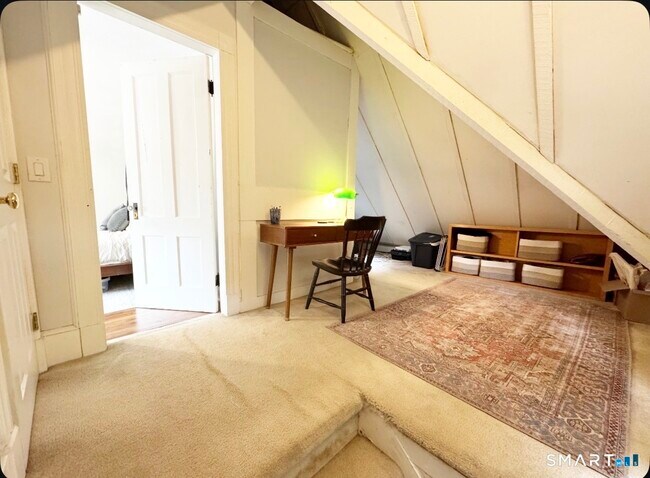 Building Photo - 73 Lawrence St