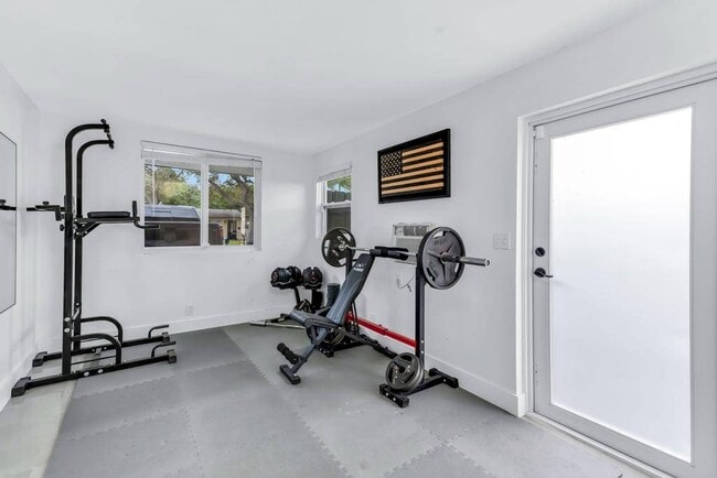 Building Photo - 5070 SW 94th Terrace