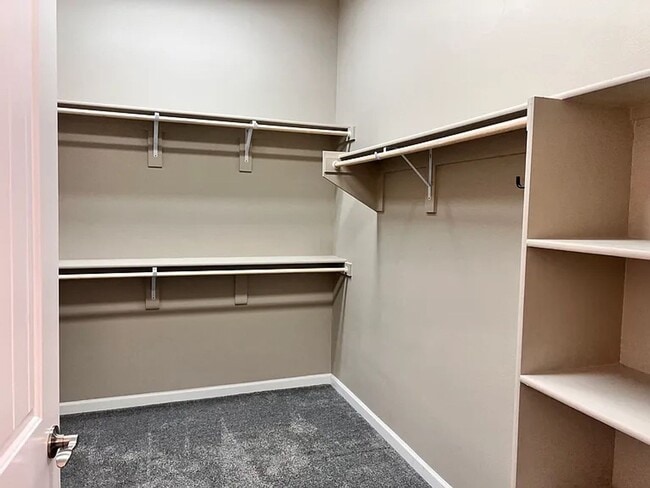 Building Photo - Beautiful Single Family Home in Desirable Subdivision Available in April 2026