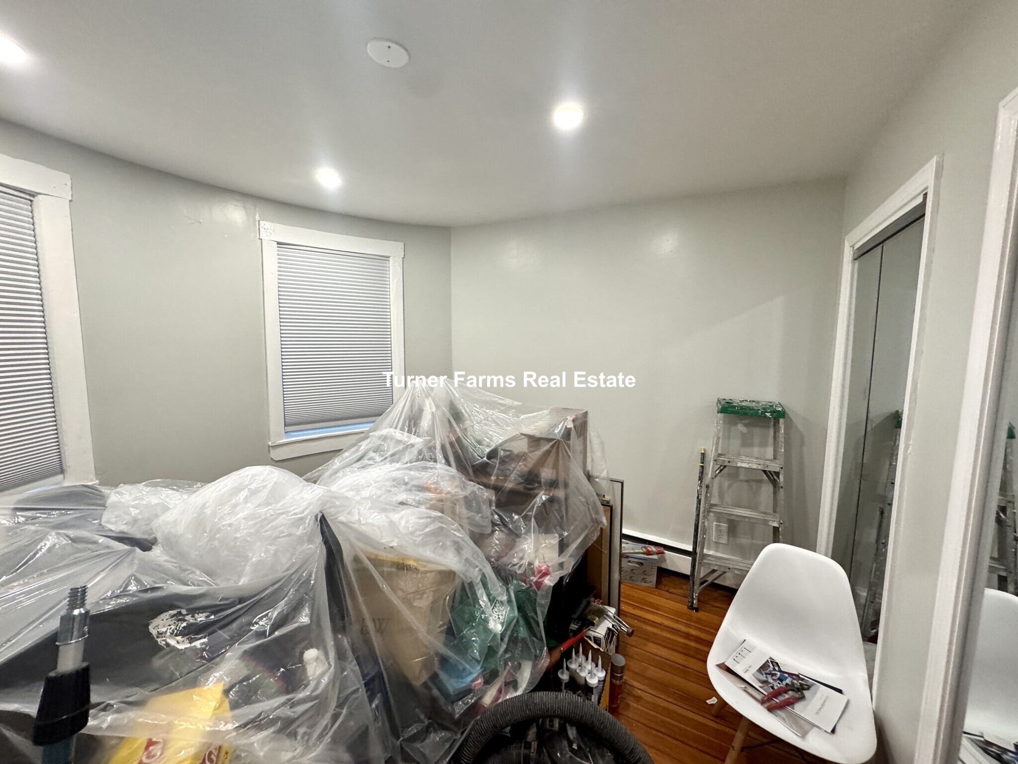 Building Photo - 83 E Brookline St