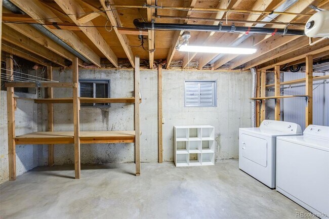 Building Photo - 2573 S Rifle St