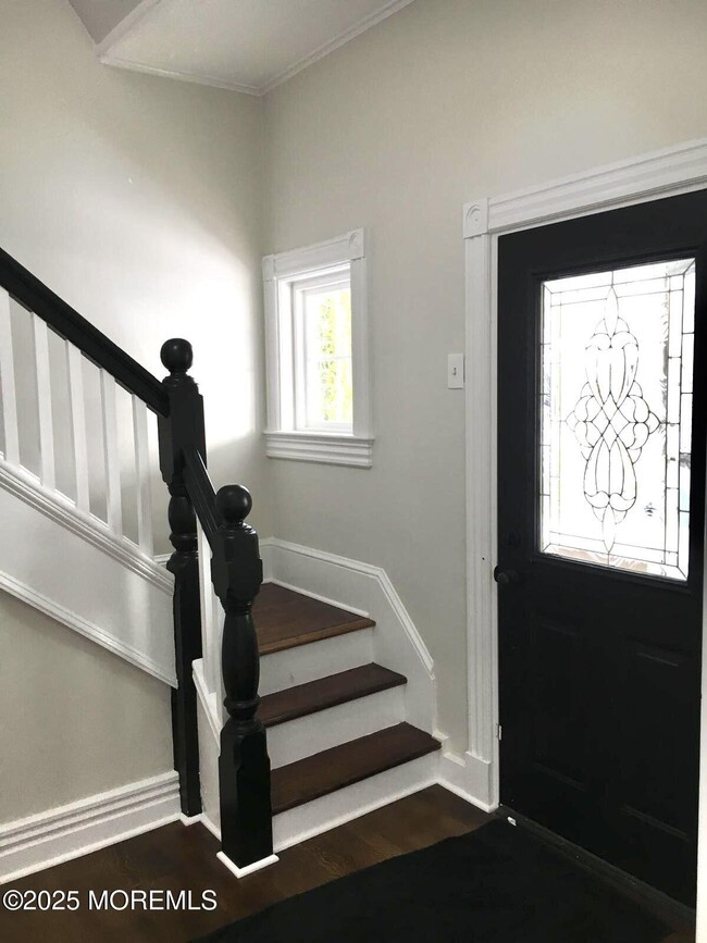 Building Photo - 32 Morrell St