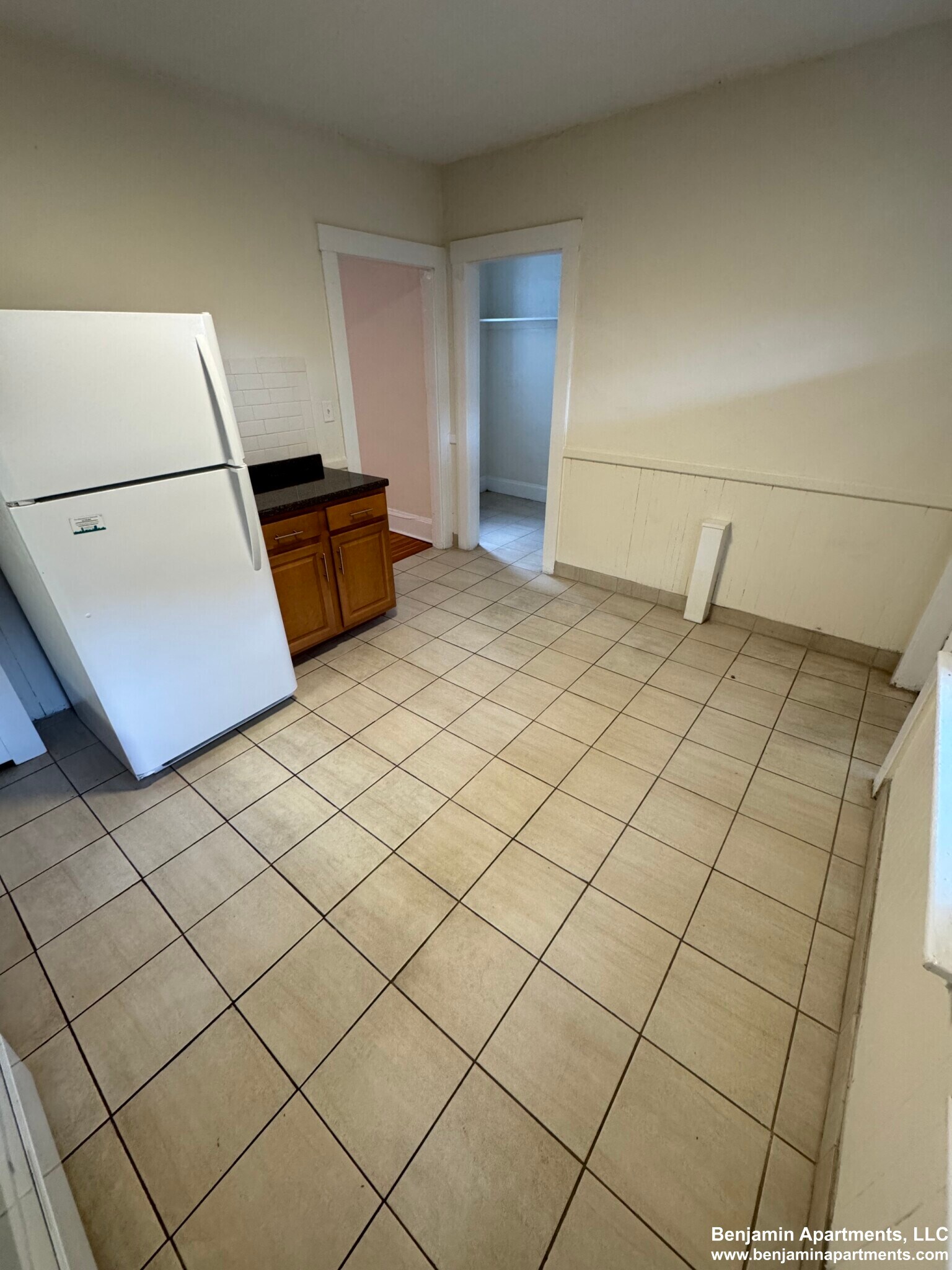 Building Photo - 15 Barrows St