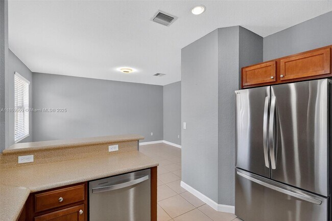 Building Photo - 14747 SW 25th Ln