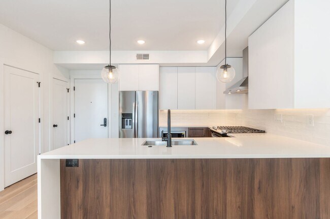 Interior Photo - The Vine