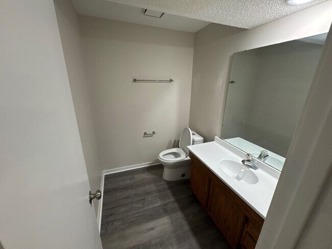 Building Photo - Duplex