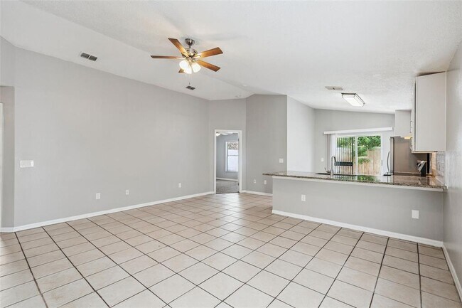 Building Photo - 5235 Florida Holly Dr