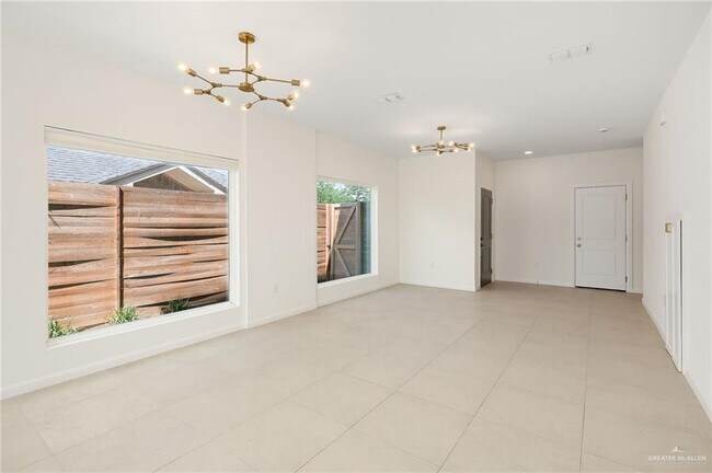 Building Photo - 24 N 28th St