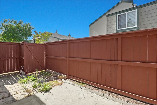 Building Photo - 23620 Monument Canyon Dr