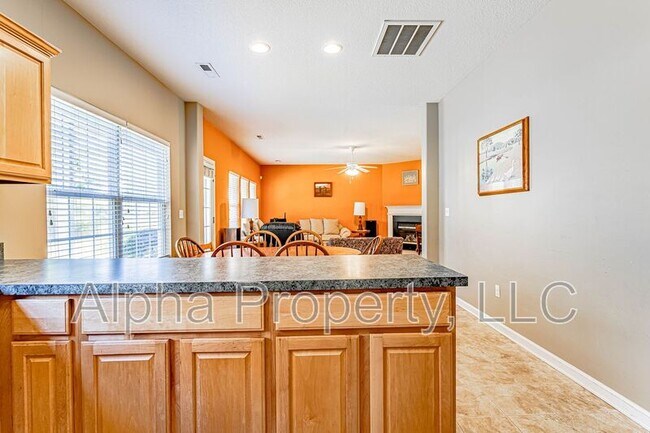 Building Photo - 8 Reid Valley Ct