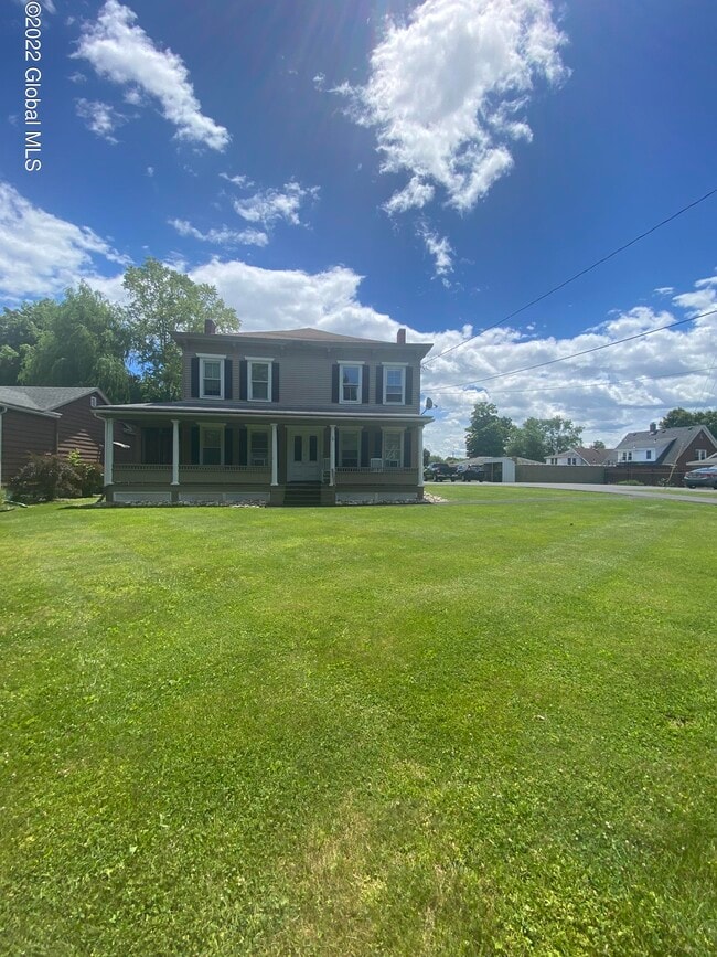 Primary Photo - 49 Russell Blessing Rd