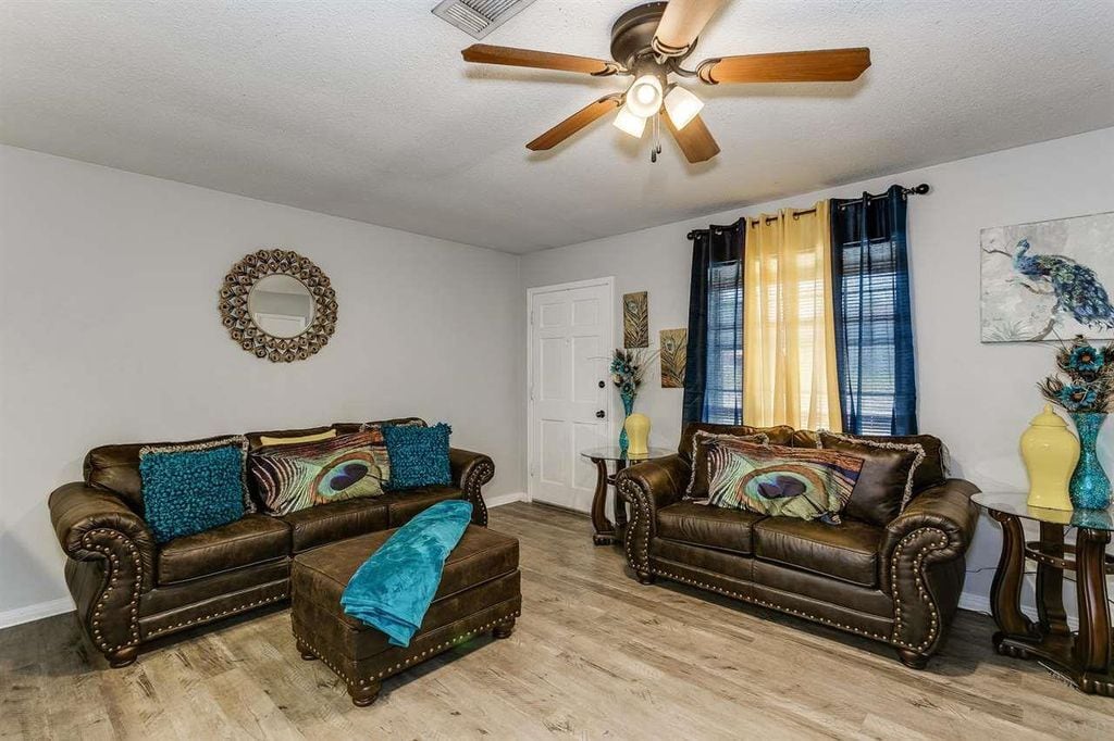 Building Photo - 4800 Tradewinds Dr