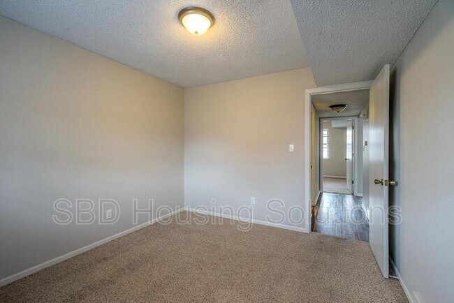 Building Photo - 16423 E 29th St