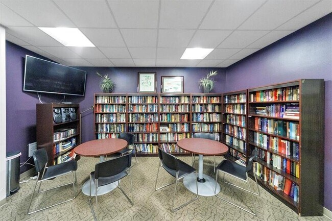 Building Photo - 3060 Pharr Ct N Northwest