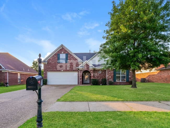 Building Photo - 1575 Far Dr