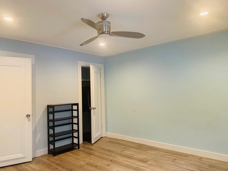 Building Photo - 5106 Columbia Pike