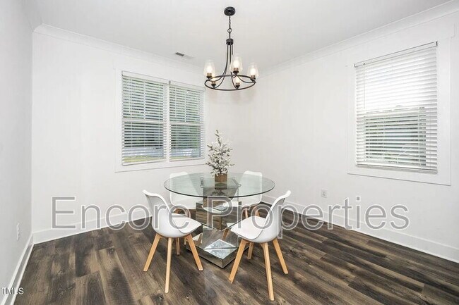 Building Photo - 51 Buckstone Pl