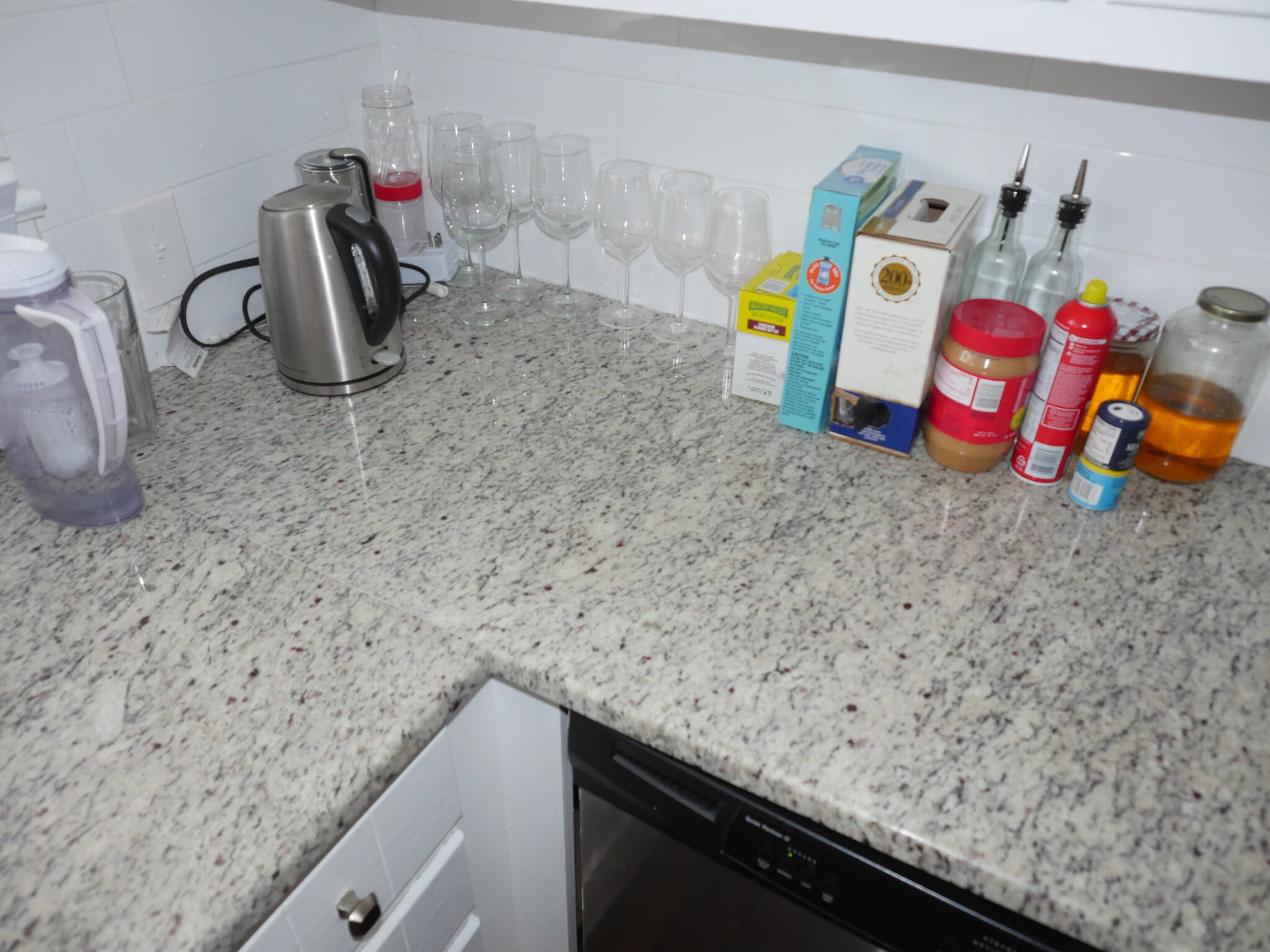 Kitchen - 1065 Atlantic Dr NW