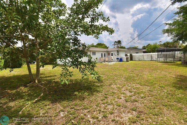 Building Photo - 5151 Garfield Rd