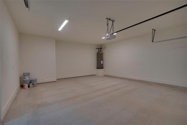 Building Photo - 302 Red Bird Ln